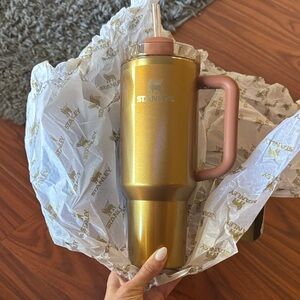 Stanley 40 oz Quencher H2.0 Tumbler